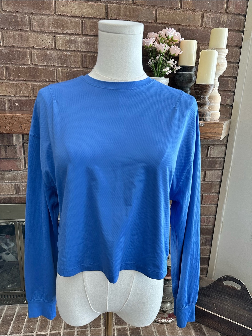 Lululemon Train to Be Cropped Long Sleeve Shirt Royal Blue Mesh M L